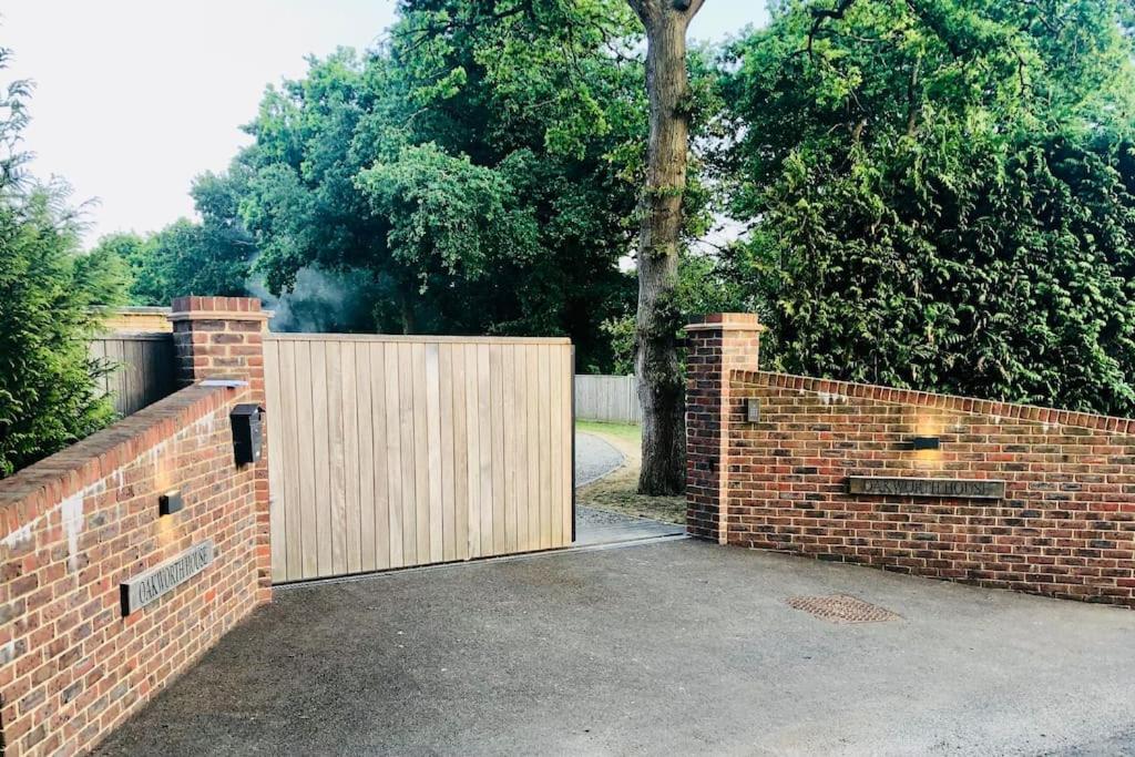 Oakworth Lodge - New Self Contained Studio 希思菲尔德 外观 照片